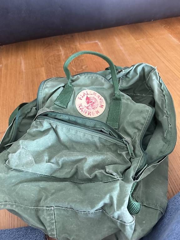 Zaini: Fjallraven Kanken Rucksack – Usato da Kradolf venduto da ij5 1