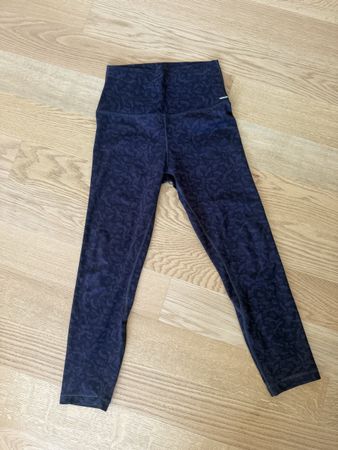 Damen Leggings dunkelblau Grösse S neuwertig