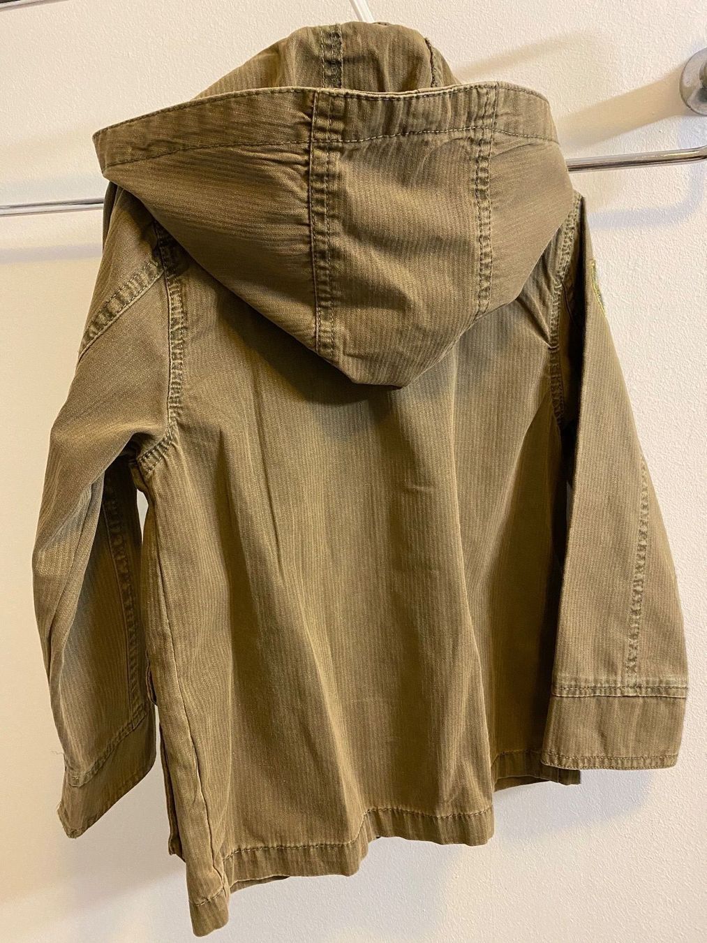 Giacche & Cappotti: Übergangsjacke mit Kapuze Gr 104 – Usato da Zürich venduto da AninANILOKIN 3