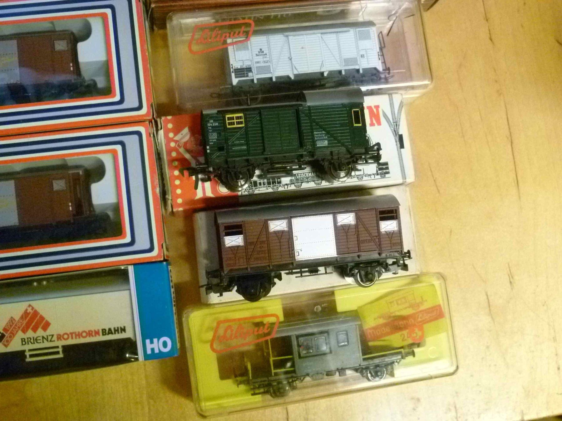 Modelleisenbahnen: Lot Güterwagen geschl. H0 DC – Gebraucht aus Rickenbach BL von umro11 4
