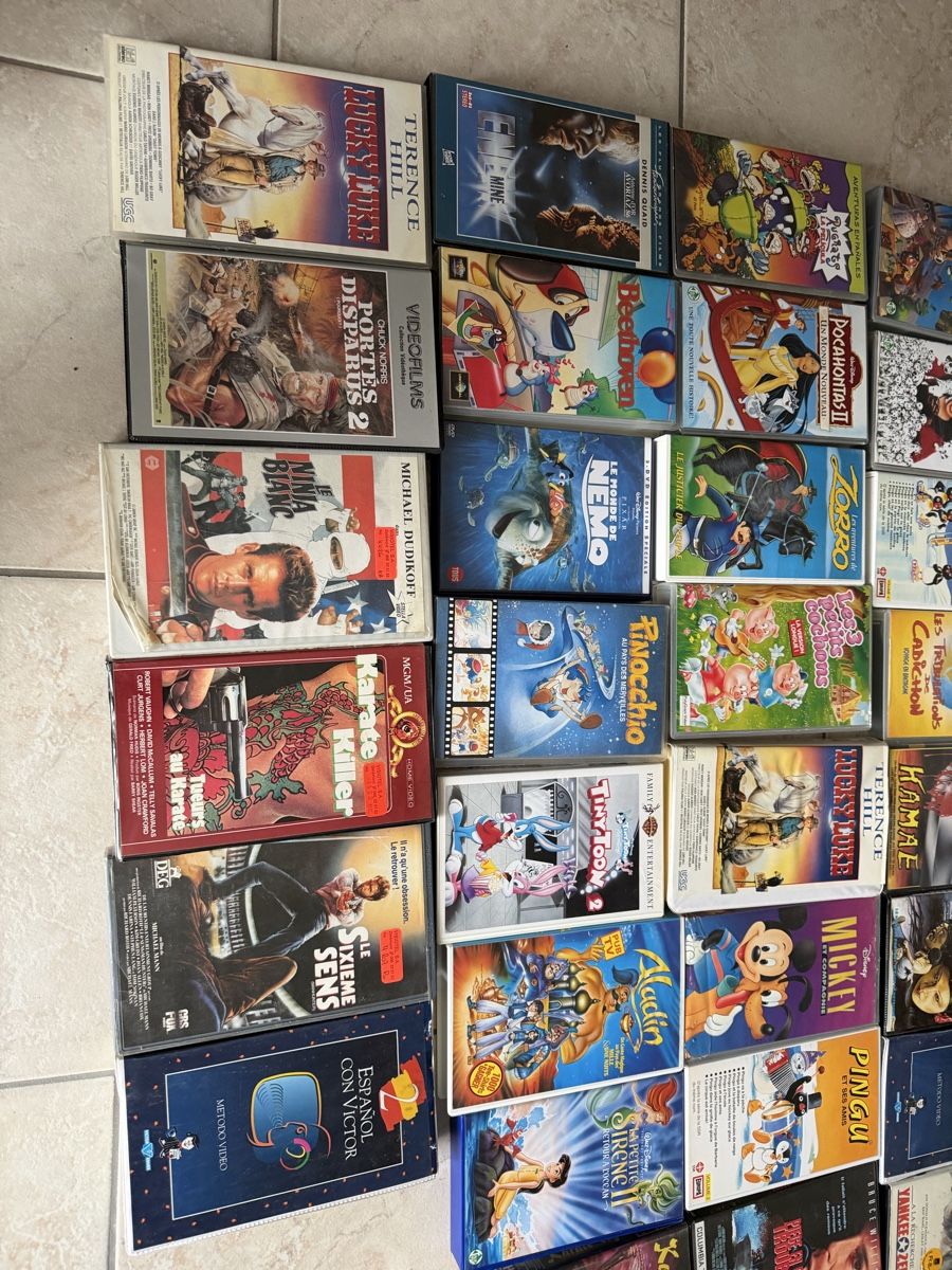 Tutti i VHS: 61x cassette video VHS – Usato da Courtételle venduto da claude41 7