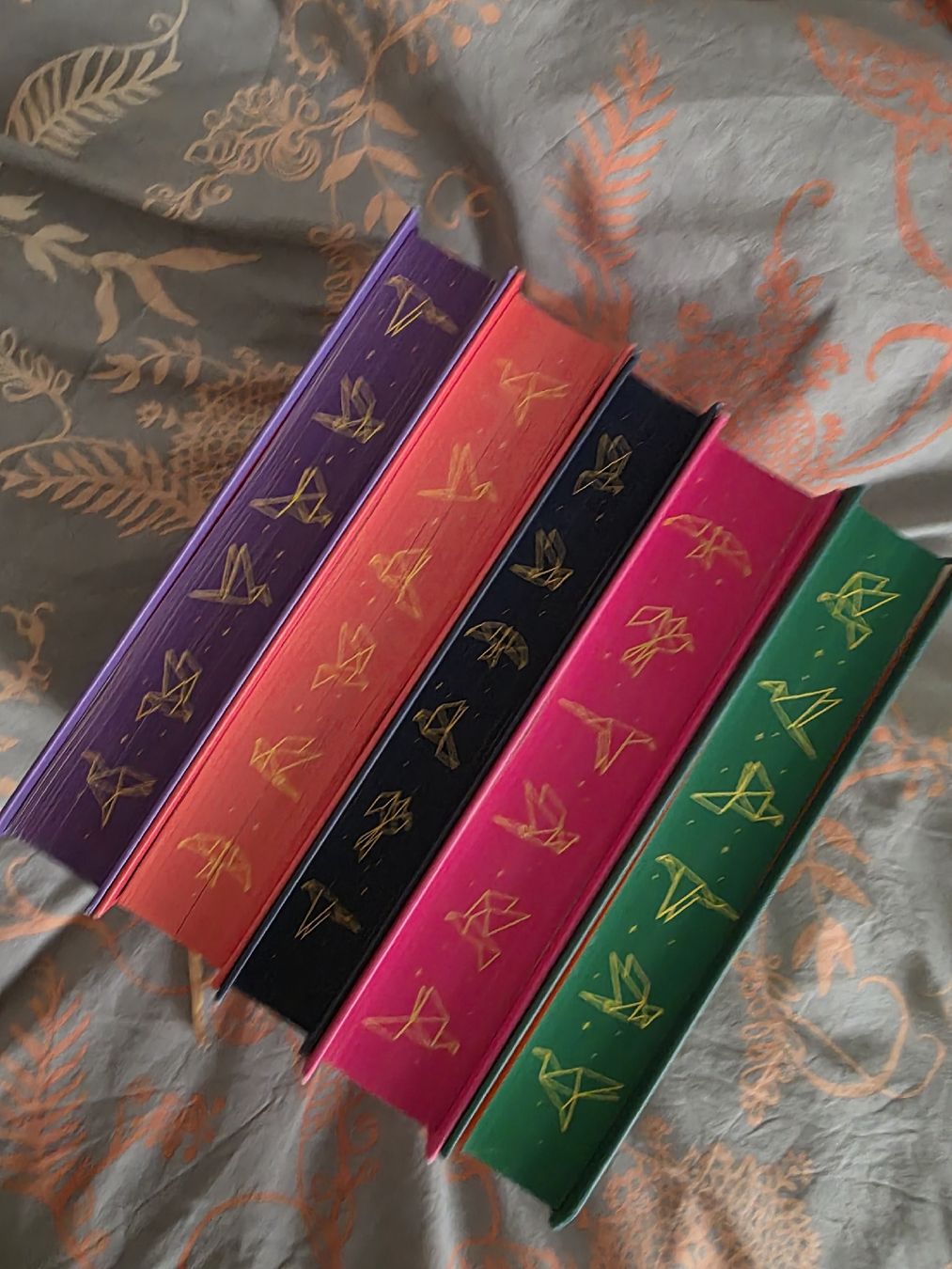 Libri: Bücher Shatter me reihe exklusiv edition – Nuovo (secondo la descrizione) da Erlen venduto da Noloka_green 2