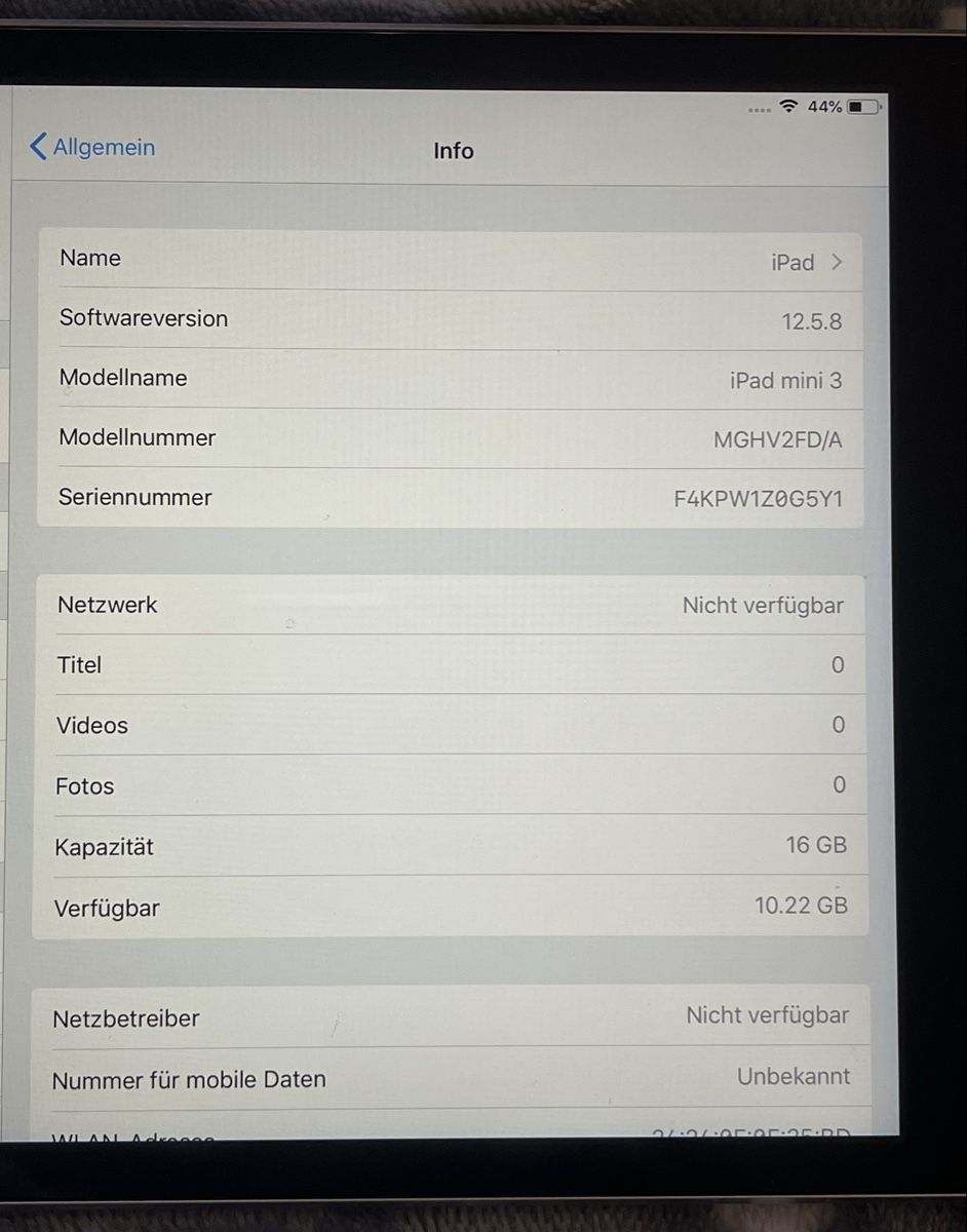 Apple Tablet PC: iPad mini 3 - Apple inkl. Ladekabel – Usato da Turbenthal venduto da Mohammi 4