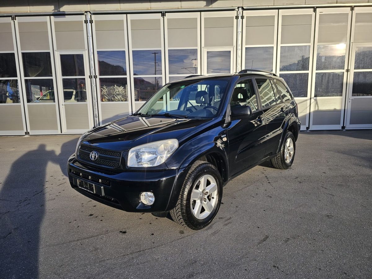 Toyota Automobili: Toyota RAV 4  – Usato da Domat Ems venduto da qen_7mfm 9