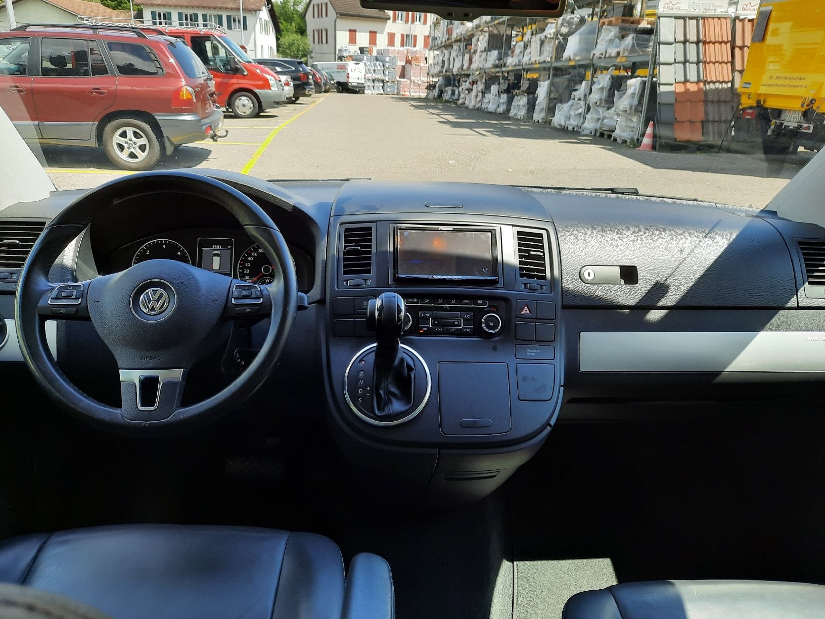 VW Automobili: WV T5 Multivan TDl 4x4 – Usato da Hombrechtikon venduto da dag_zdq8 8