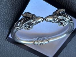 Bracelet en argent massif 925 Deux têtes de Bélier 48.40g