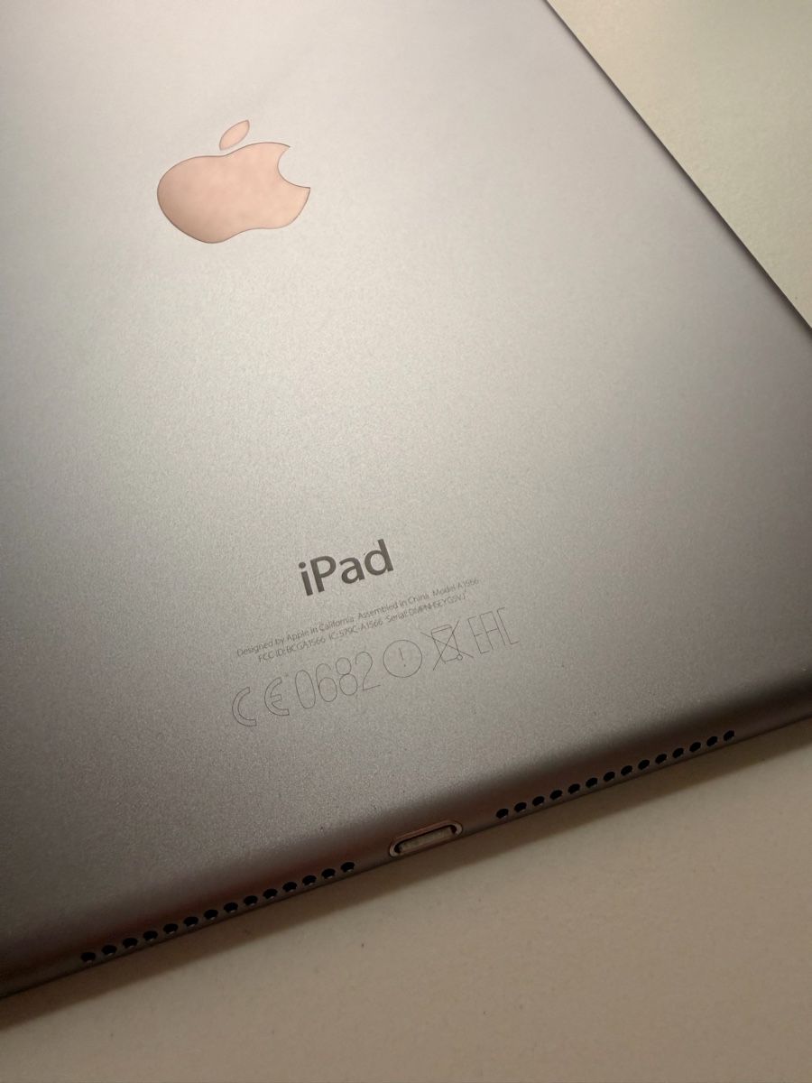 Apple Tablet PC: Apple iPad Air 2, 9.7", 64GB, Silver – Usato da Peseux venduto da Marco48 2