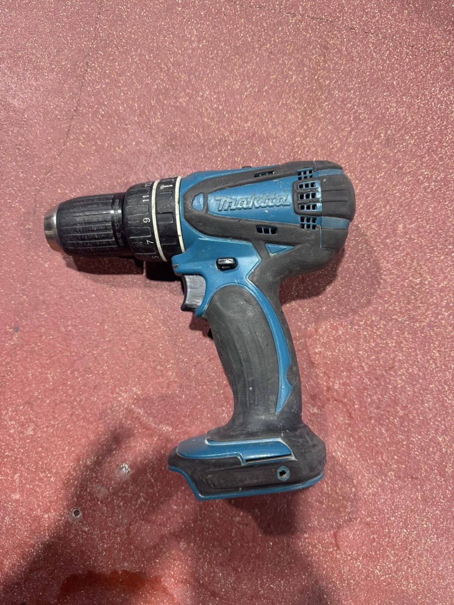 Makita Tous les outils: Makita defekt – Défectueux à Buchs SG par Jaci95