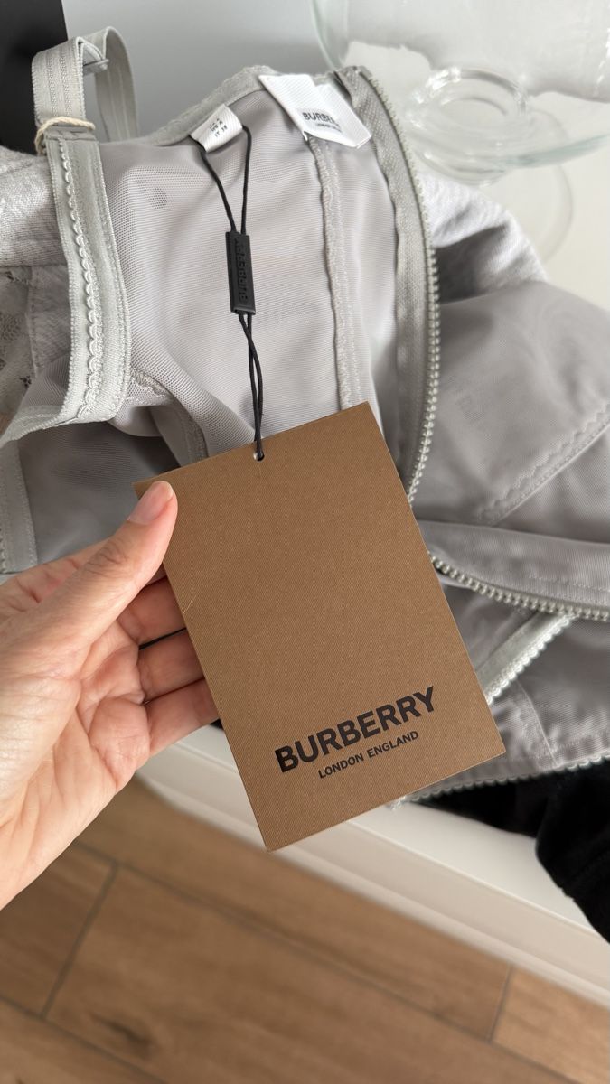 Burberry Top: Burberry corset – Nuovo e nell'imballaggio originale da Paradiso venduto da viorea 7