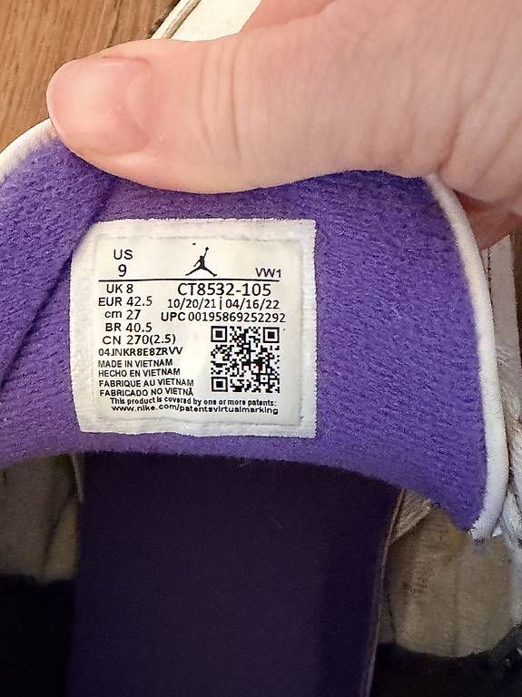 Scarpe da uomo: Nike Schuhe 42.5 – Usato da Heimberg venduto da melsarah 1