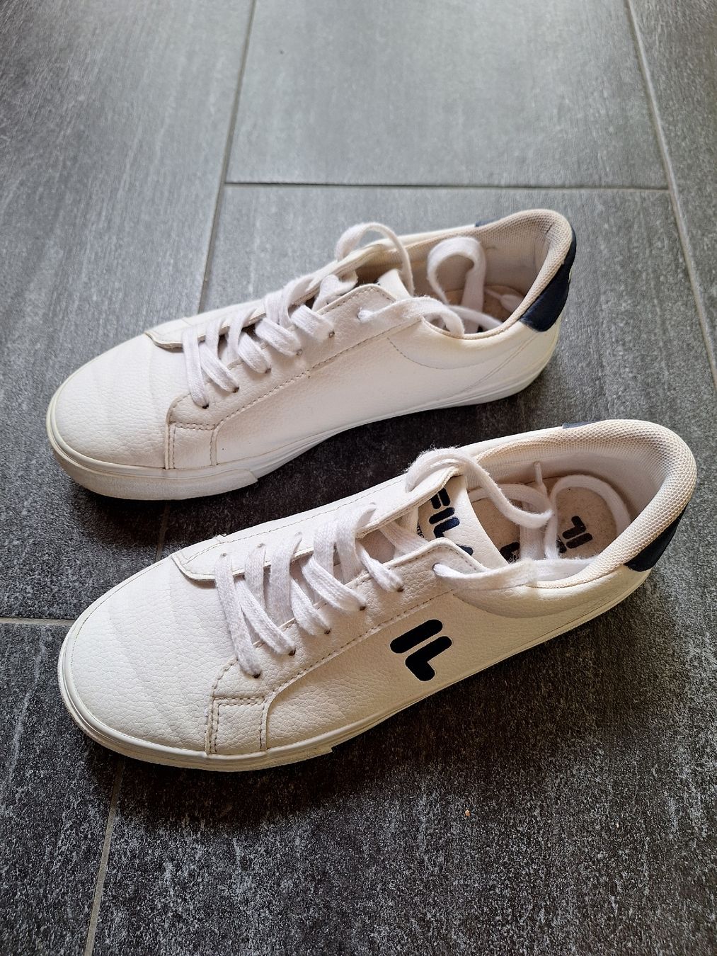 Fila Scarpe per ragazzi: Fila Turnschuhe Weiss Gr. 40 – Usato da Utzigen venduto da Velvet8