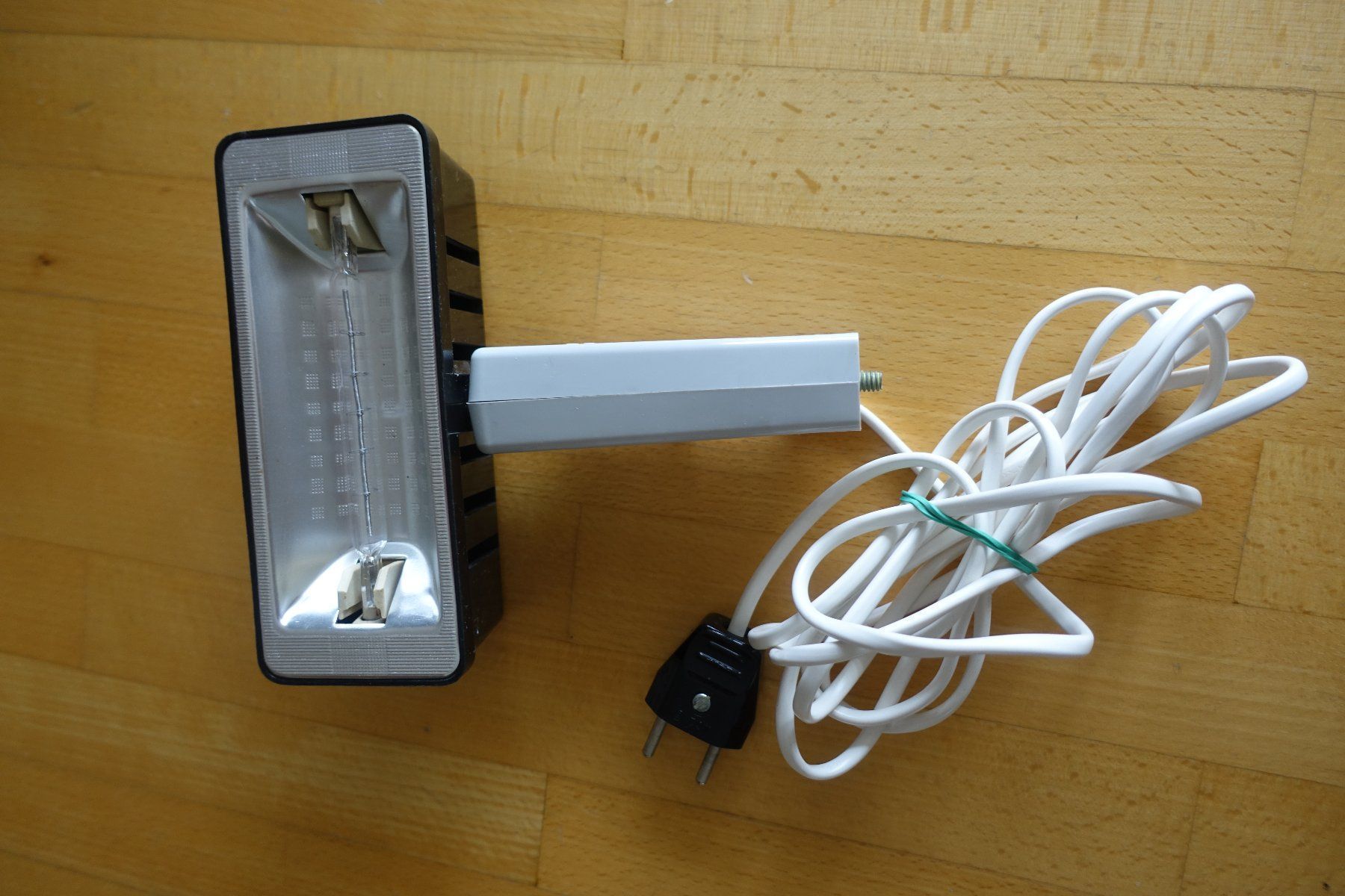 Lampen: EFFECT Vintage Video Leuchte – Gebraucht aus Frümsen von amadiss 1