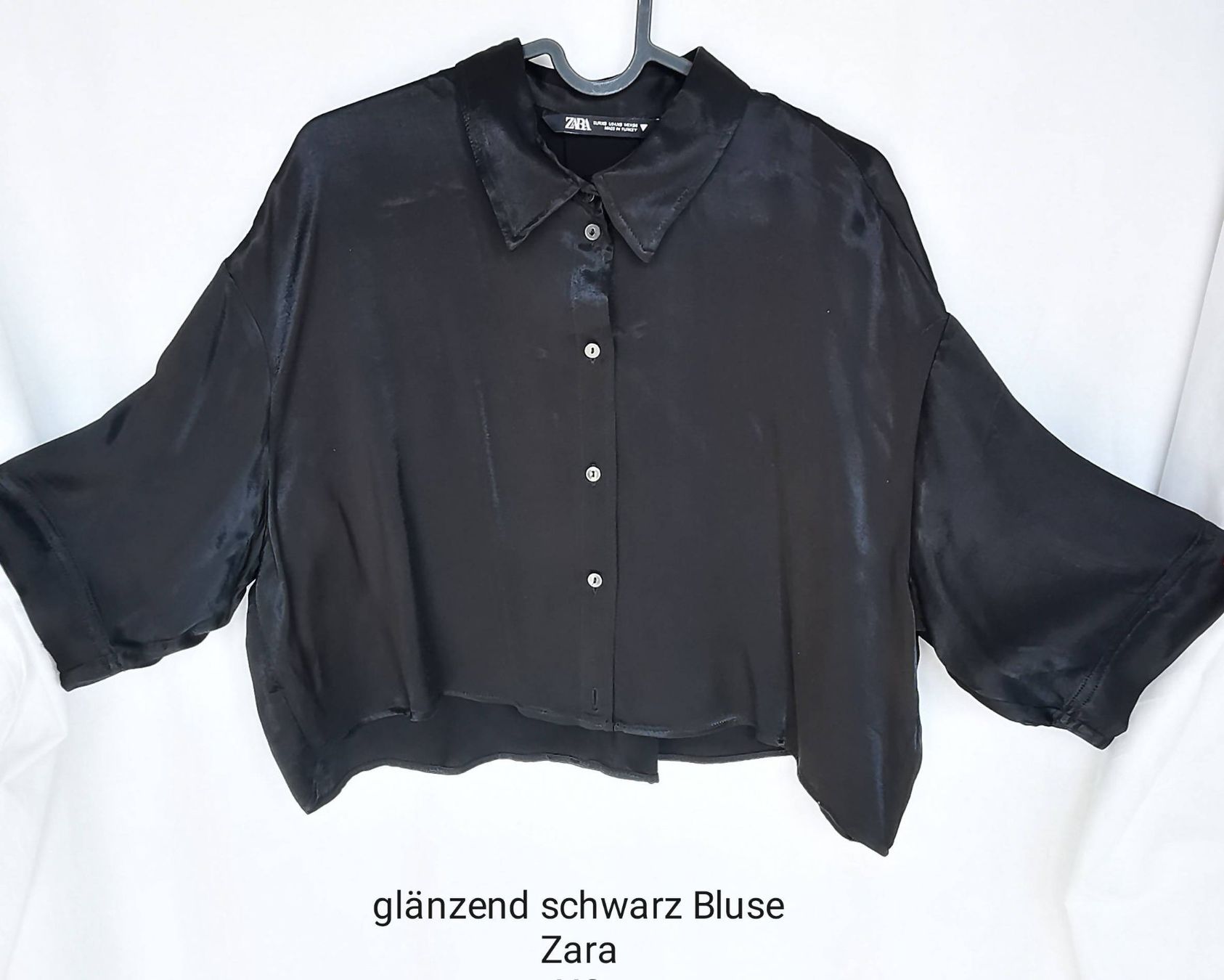 Zara Blusen: schwarze Bluse Zara satin XS, S, M – Neu und originalverpackt aus Sarmenstorf von taosun
