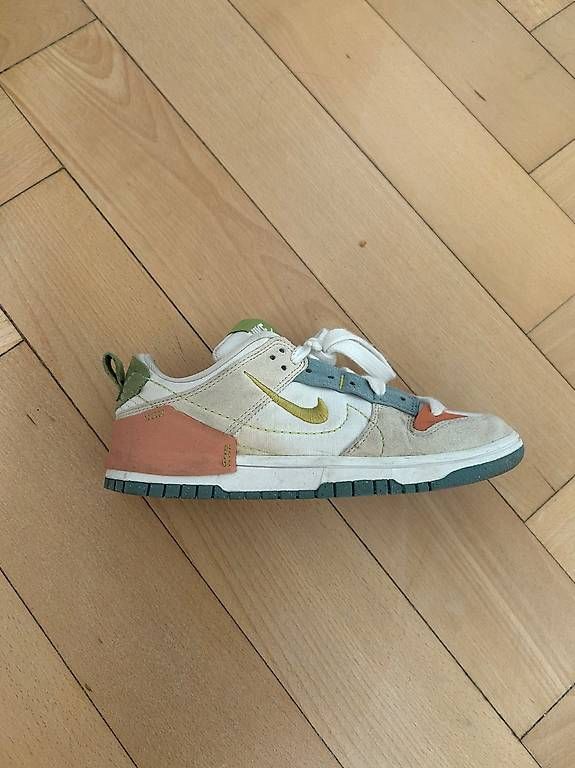 Nike Scarpe da donna: Nike Dunk beige-rose – Usato da Lausanne venduto da gil_7h6n 1