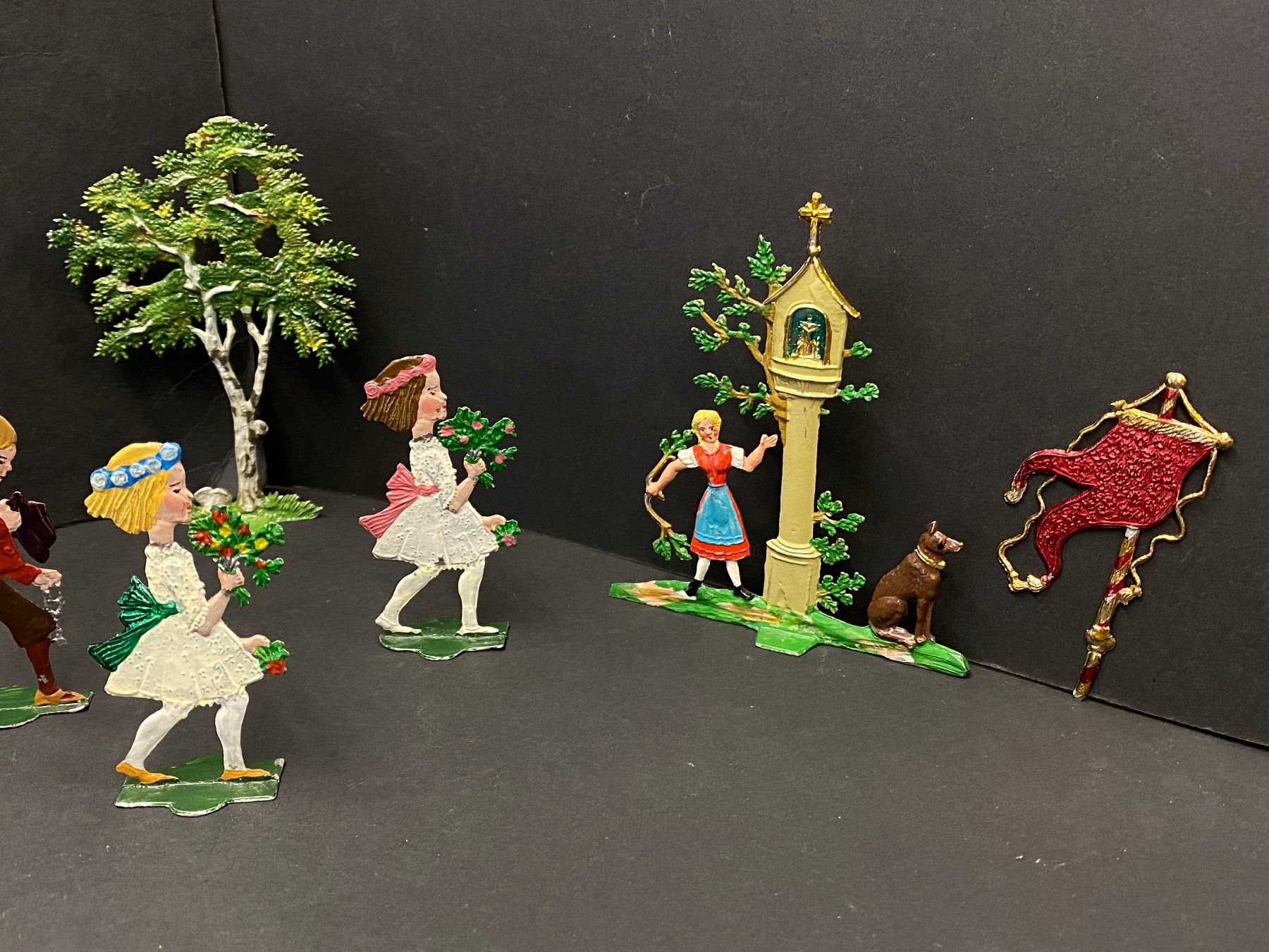 Statuette: Vintage Seltene Flachbleifiguren Set aus Anni Schweizer – Usato da Schaffhausen venduto da vintageville 6