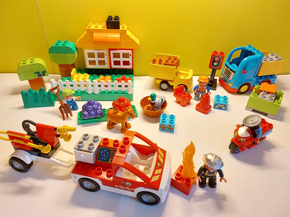Lego Duplo Haus mit Garten, 2 Kipplaster, Feuerwehr, Polizei Kaufen