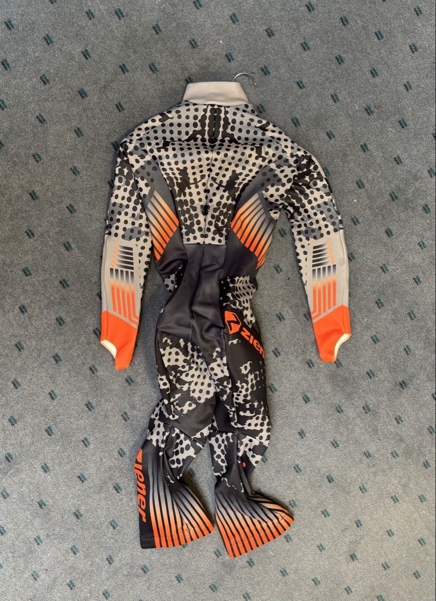Anzüge: Skirenndress neu Gr. 128 – Neu und originalverpackt aus Sörenberg von dfew 1