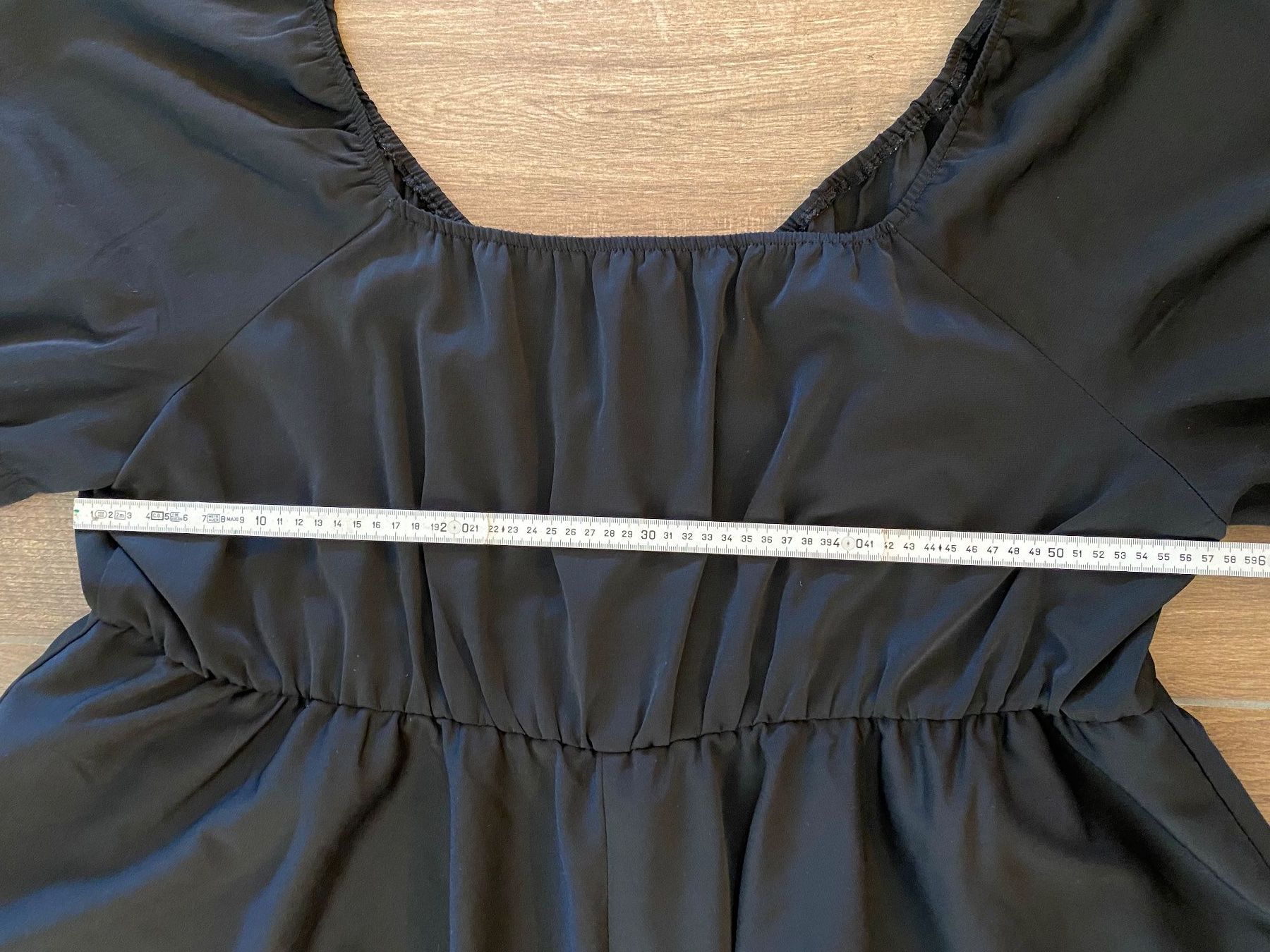 Shein Vestiti: Kleid mit Puffärmeln schwarz Gr. 54 / 5XL – Usato da Pratteln venduto da a23_j2gs 5