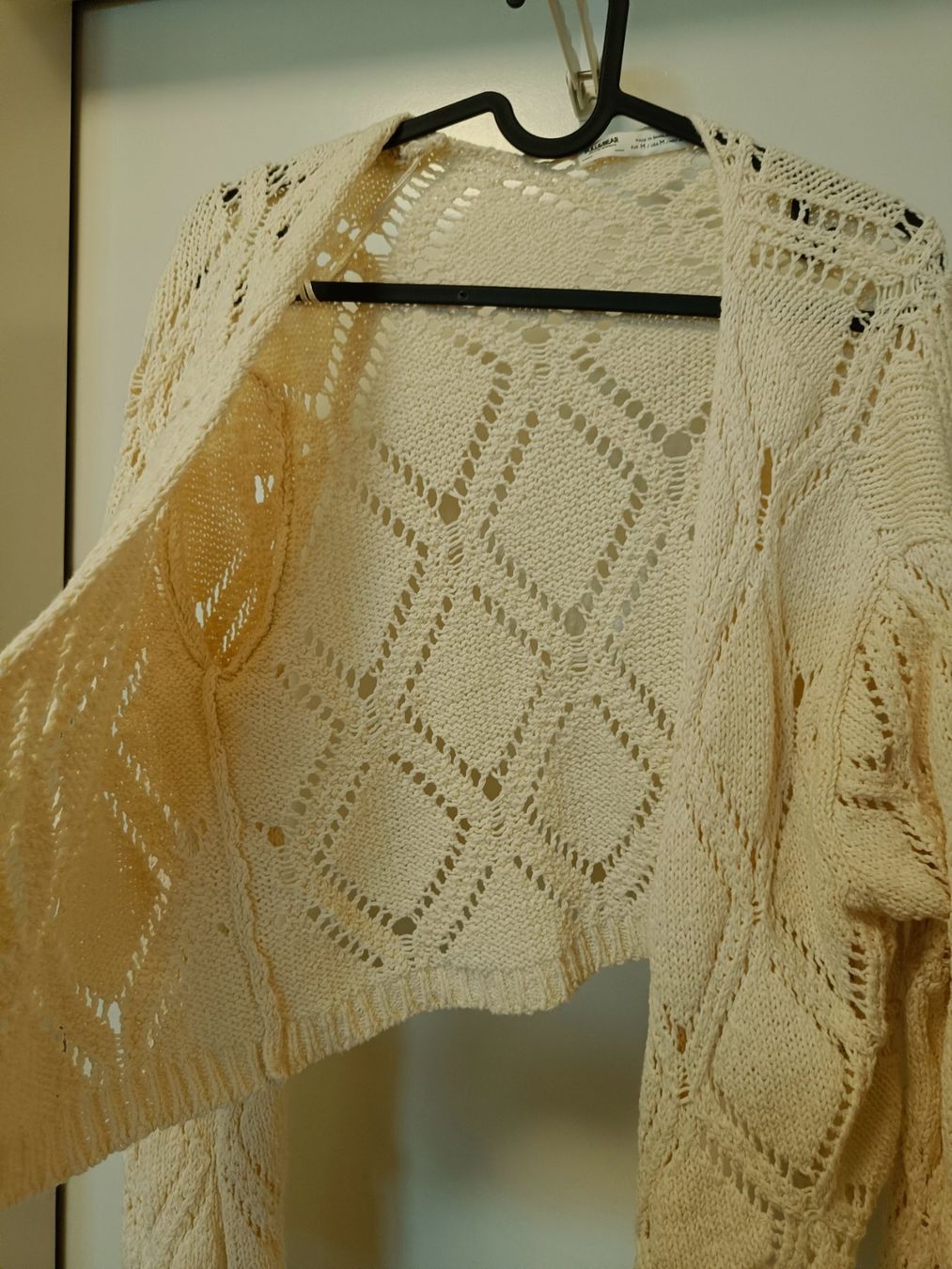 Pull&Bear Jacken: Pull&Bear Strickjäckchen Creme Gr. M | Cozy Chic – Gebraucht aus Zürich von Atelier.Second 3