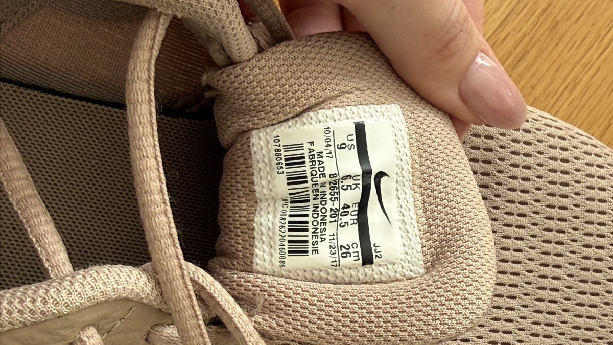 Nike Scarpe da uomo: Nike sneakers, size 40.5 – Nuovo (secondo la descrizione) da Zürich venduto da ana_782l 4