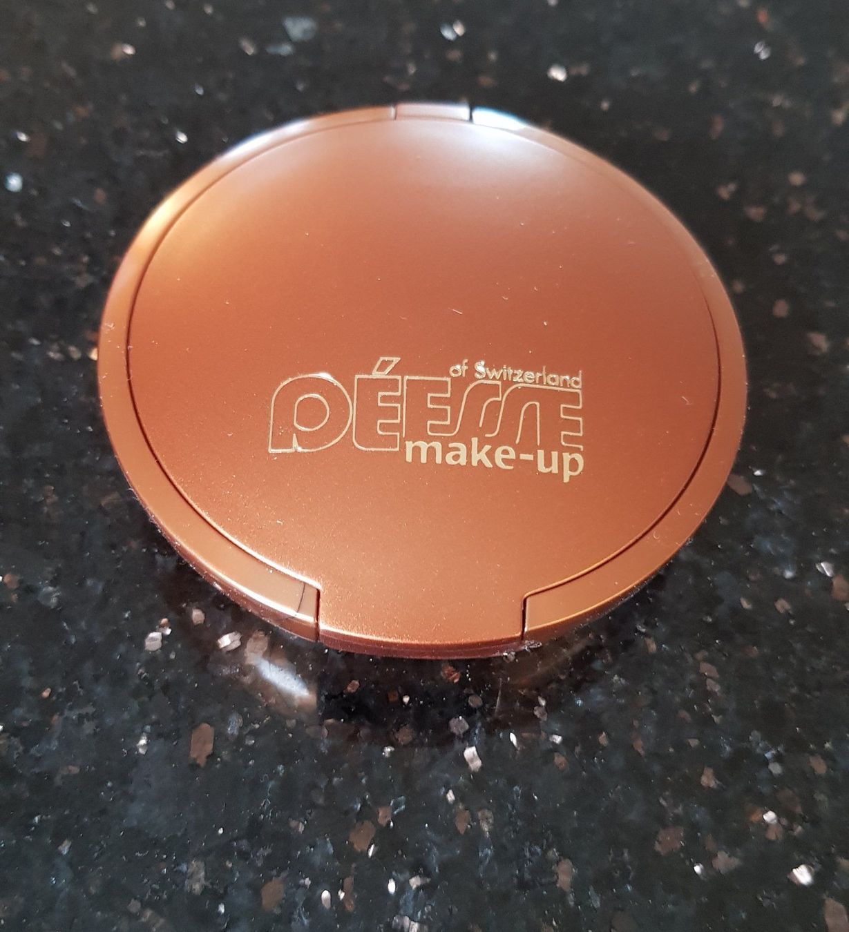 Make-up: Compact Make-up - Summer Touch – Nuovo e nell'imballaggio originale da Zug venduto da Lonelybaba