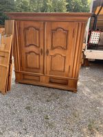 Antiker Schrank (306)