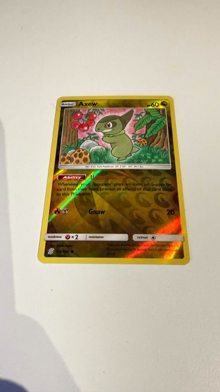 Pokémon Carte collezionabili: Carte Pokémon Axew 154/236 holo – Usato da Bionnens venduto da yet_rzc2