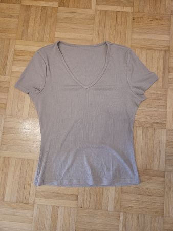 Damen T-Shirt gerippt beige V-Ausschnitt Grösse M 