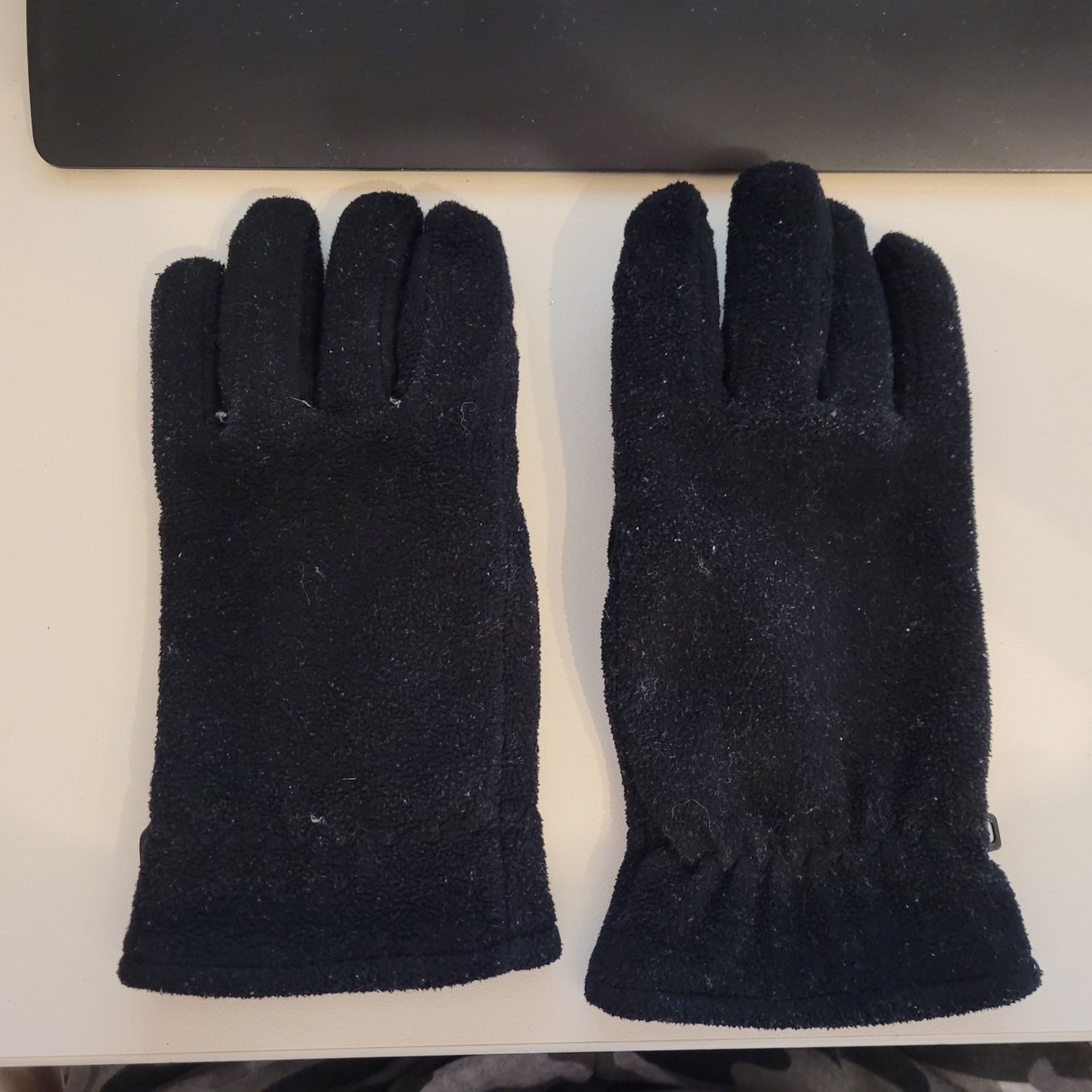 Guanti & manicotti: Handschuhe Stoff One Size Schwarz – Usato da Adlikon b.Regensdf venduto da ChriZ86 1