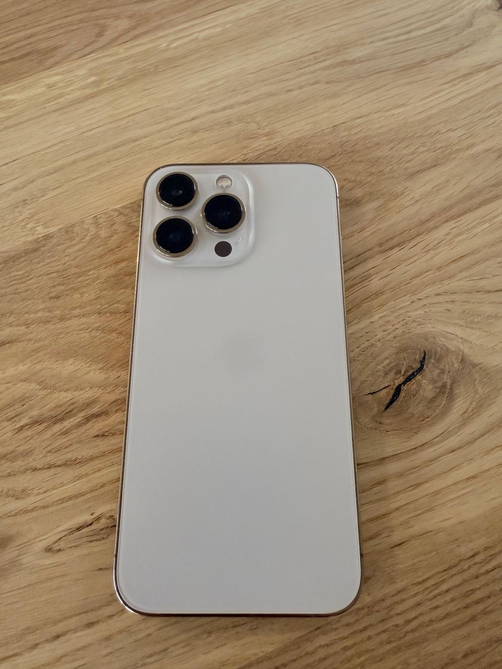 Apple Portables: Iphone 13 Pro – D'occasion à Rüfenacht BE par Sunneblueme999 1