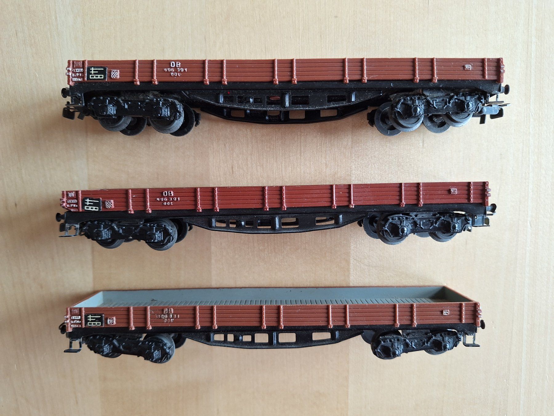 Märklin Modellini di ferrovie: 4 Güterwagen Märklin – Usato da Taegertschi venduto da Oleinad