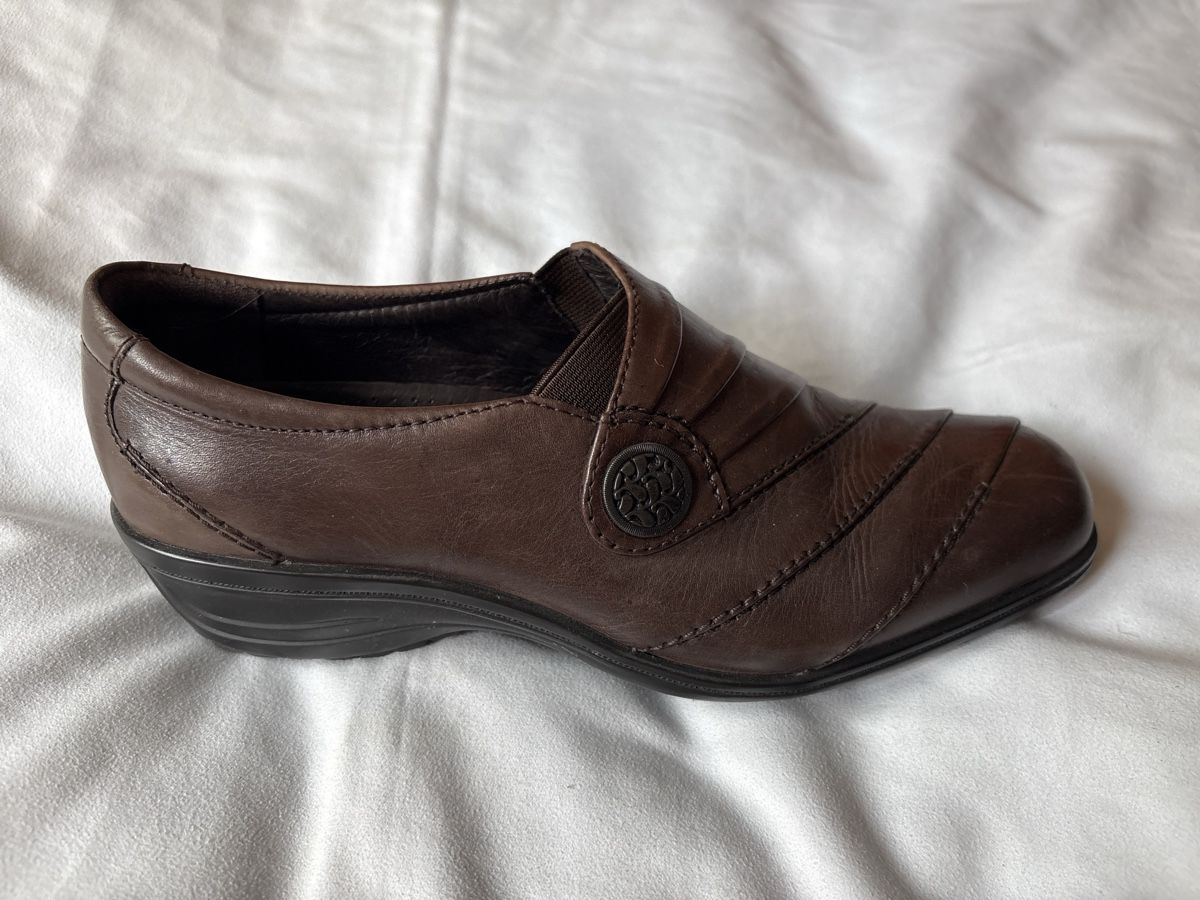 Scarpe da donna: Damenschuhe braun Leder Grösse 5 Medicus – Nuovo (secondo la descrizione) da Gossau ZH venduto da Pasmen88 2