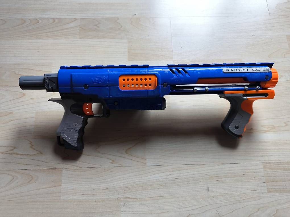 Spielzeuge: Nerfe Raider CS-35 mit Magazin – Gebraucht aus Ennetmoos von ben_qht5 1