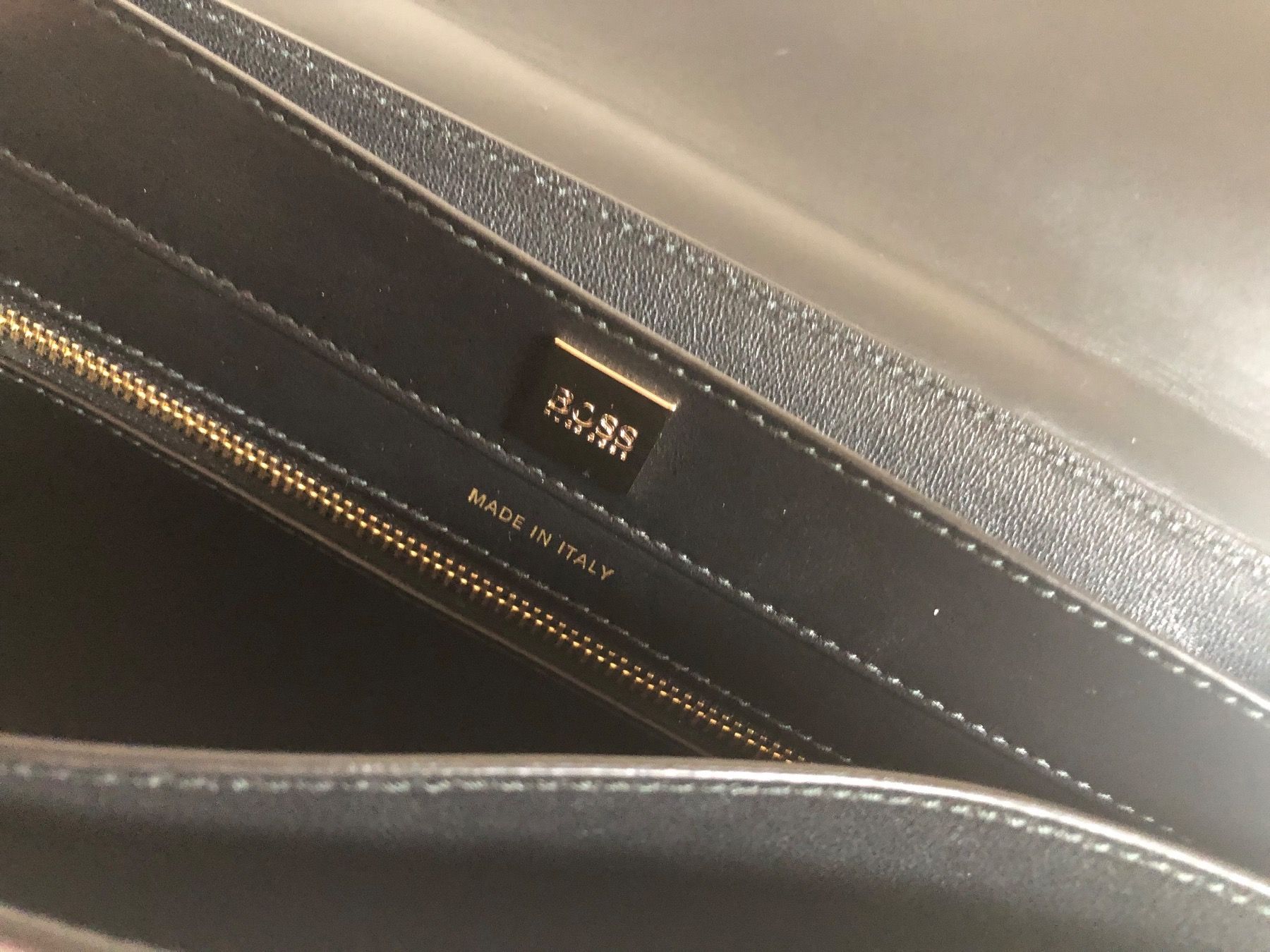 Hugo Boss Borse da donna: Hugo Boss Tasche – Nuovo (secondo la descrizione) da Wettingen venduto da Nadinne 4