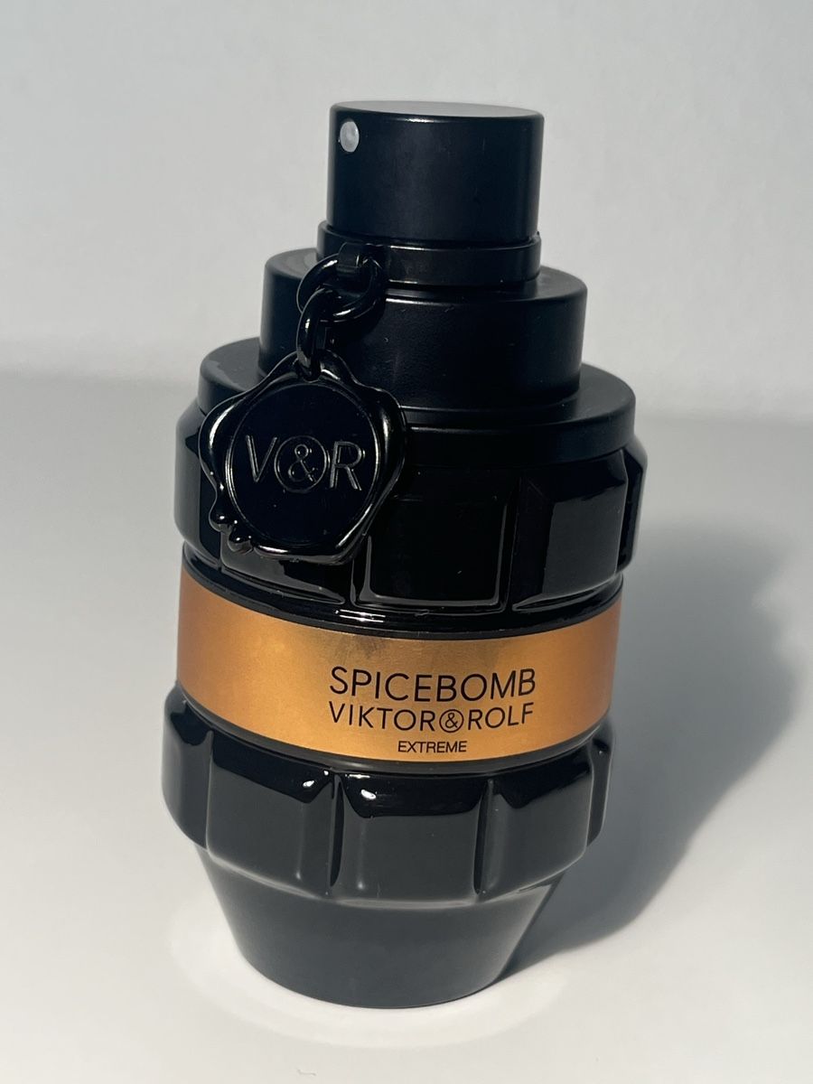 Profumi & Eau de Toilette: Viktor & Rolf Spicebomb Extreme - Eau de Parfum, 50 ml – Usato da Frauenfeld venduto da tol_d8cj