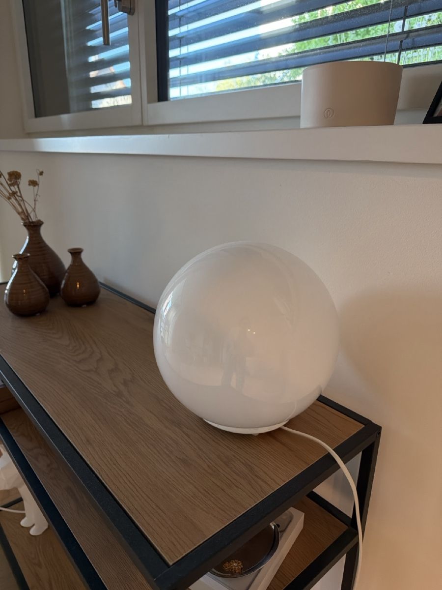 Globe Lampes: Globe Lamp - White Glass – D'occasion à Zürich par val_9xzb