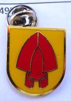 Pin Wappen GELB Lanze