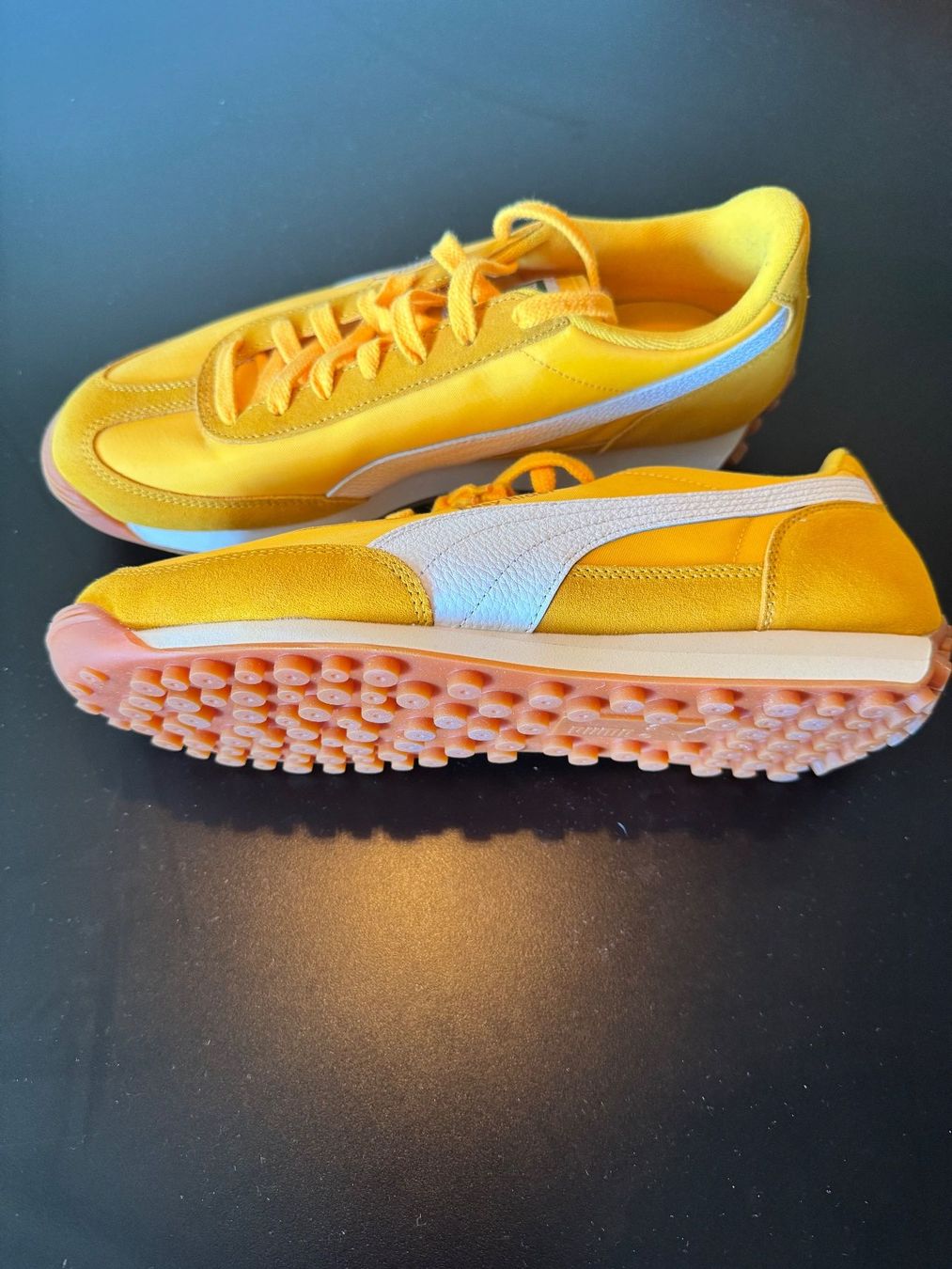 New Balance Chaussures hommes: Sneaker PUMA, gelb, Grösse 44 – Neuf avec emballage d'origine à Zürich par Alpnach_ 2