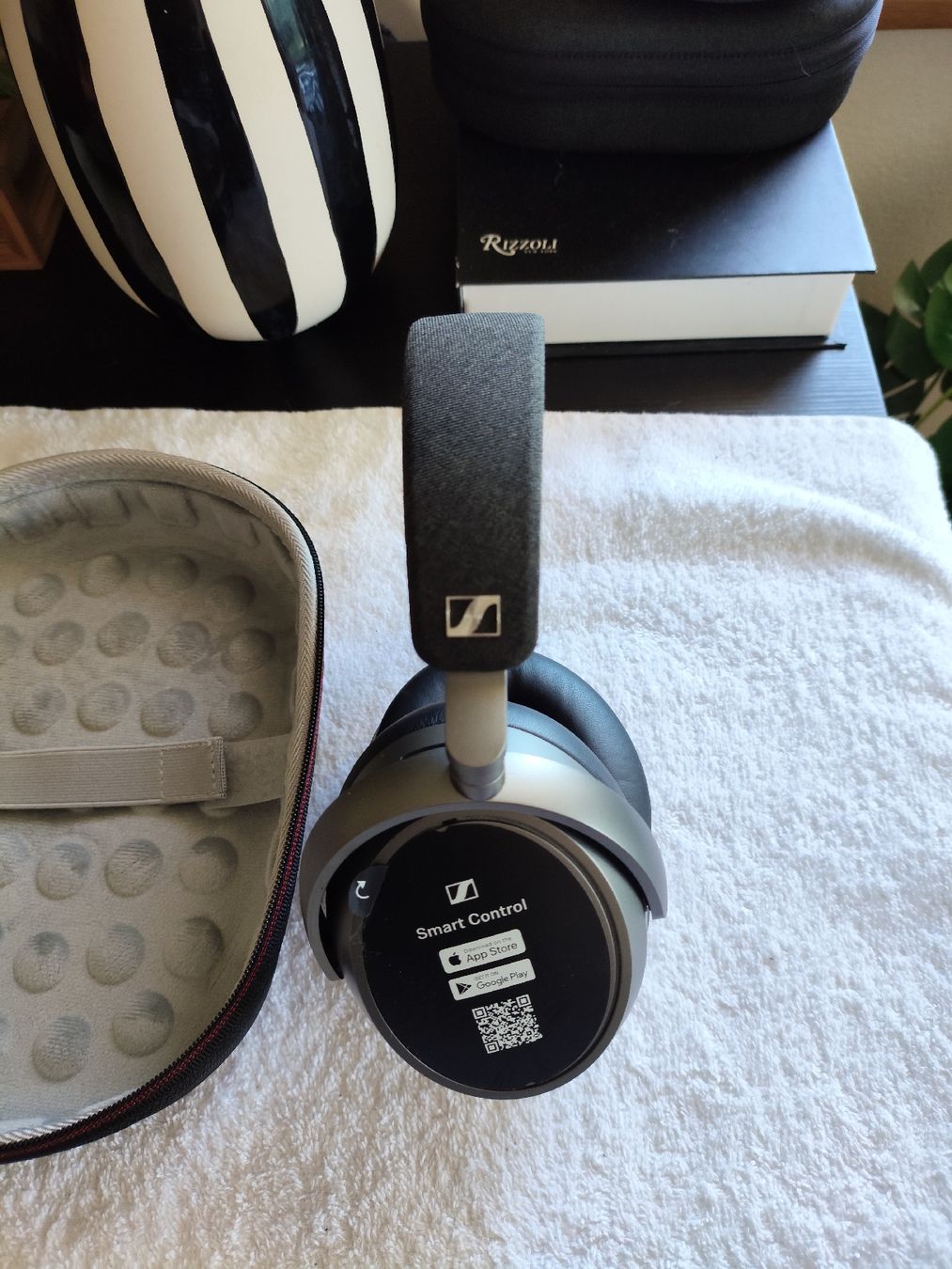 Sennheiser Cuffie: Sennheiser Momentum 4 Wireless ANC, Bluetooth Kopfhörer  – Usato da Zollikofen venduto da zar_j67f 2