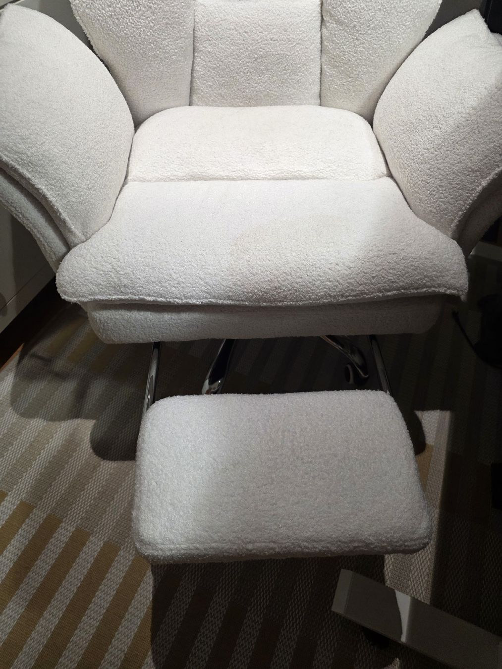 Poltrone: Homerelaxa Cloud Chair Blanc – Usato da Clarens venduto da tbone 3