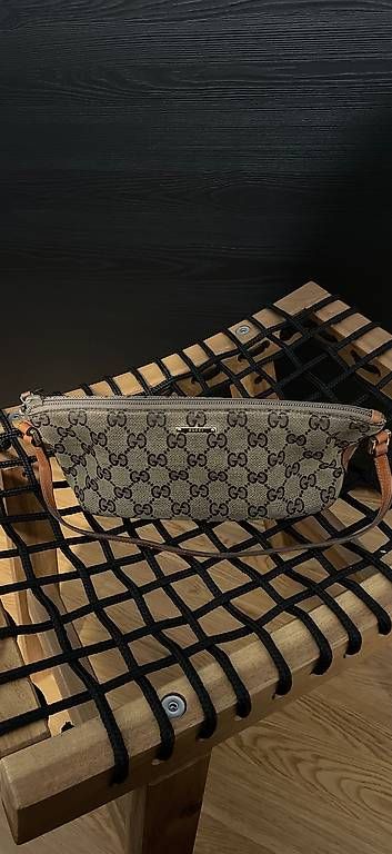 Gucci Borse da donna: Gucci Handtasche vintage – Usato da Kehrsatz venduto da apu_99vb