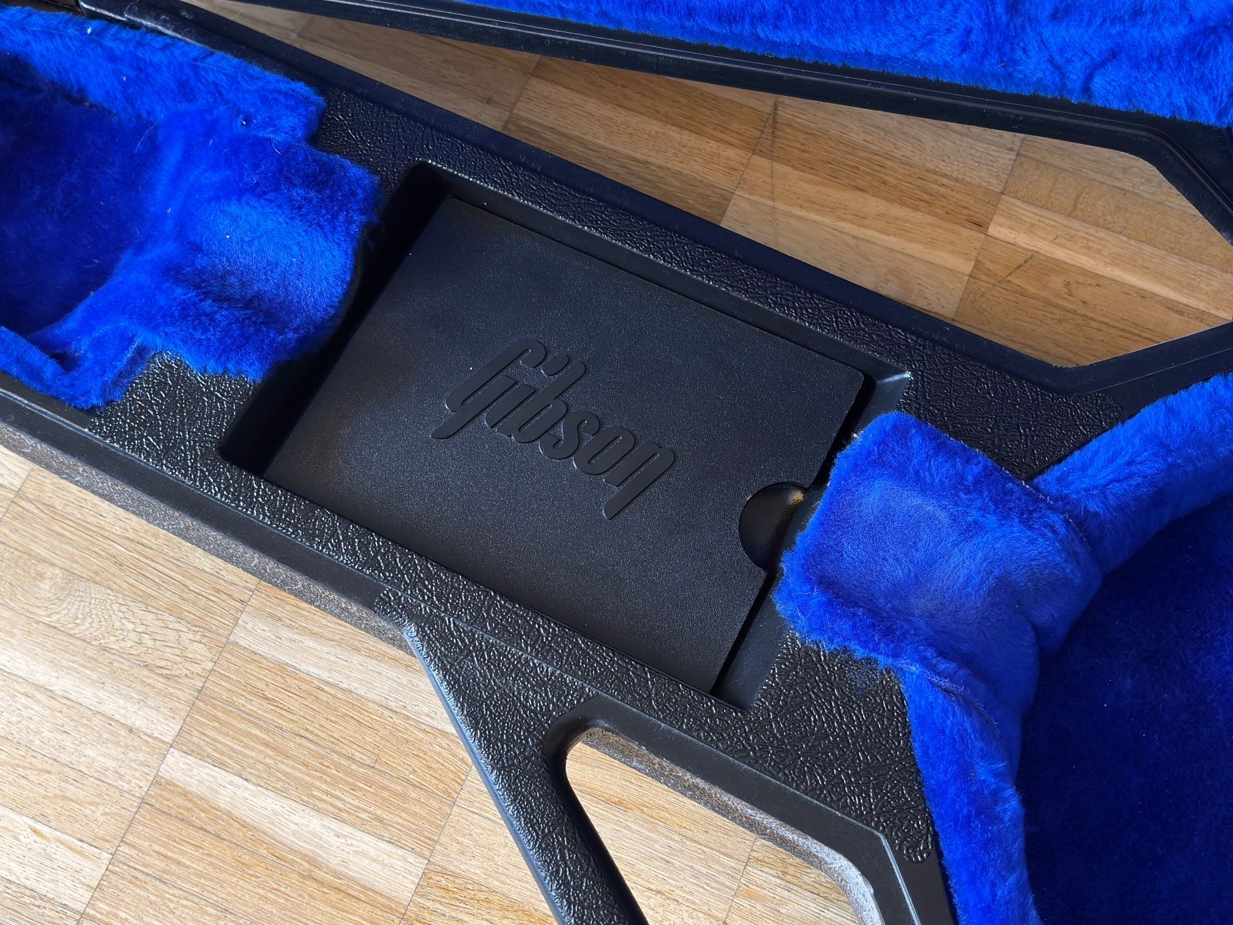 Gibson Musikinstrumente: Gibson Chainsaw Protector Case Original Vintage Les Paul 80s – Gebraucht aus Basel von Goldenera777 3