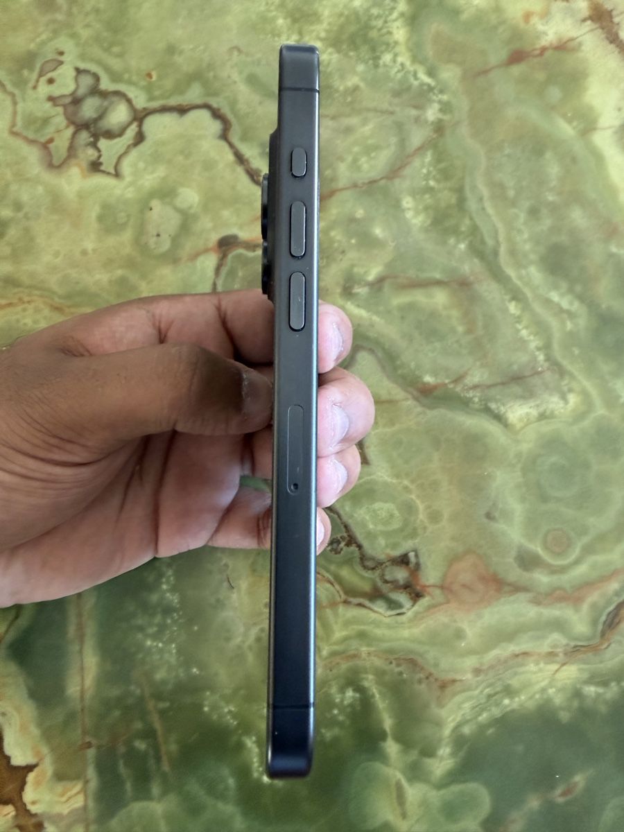Apple Handys / Smartphones: Iphone 15 pro Black Titanium 256gb – Gebraucht aus Bellevue von dkg_n2gt 2