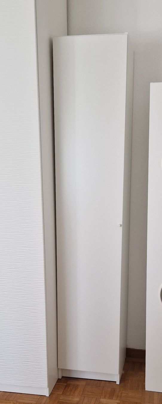 Armadi: schrank – Usato da basel venduto da oen25kze