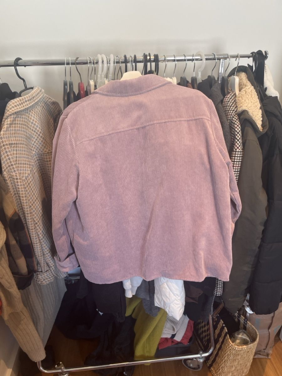 Only Vestes: Cordhemd Rosa Grösse M Gebraucht – D'occasion à Ostermundigen par Laariinaa 1