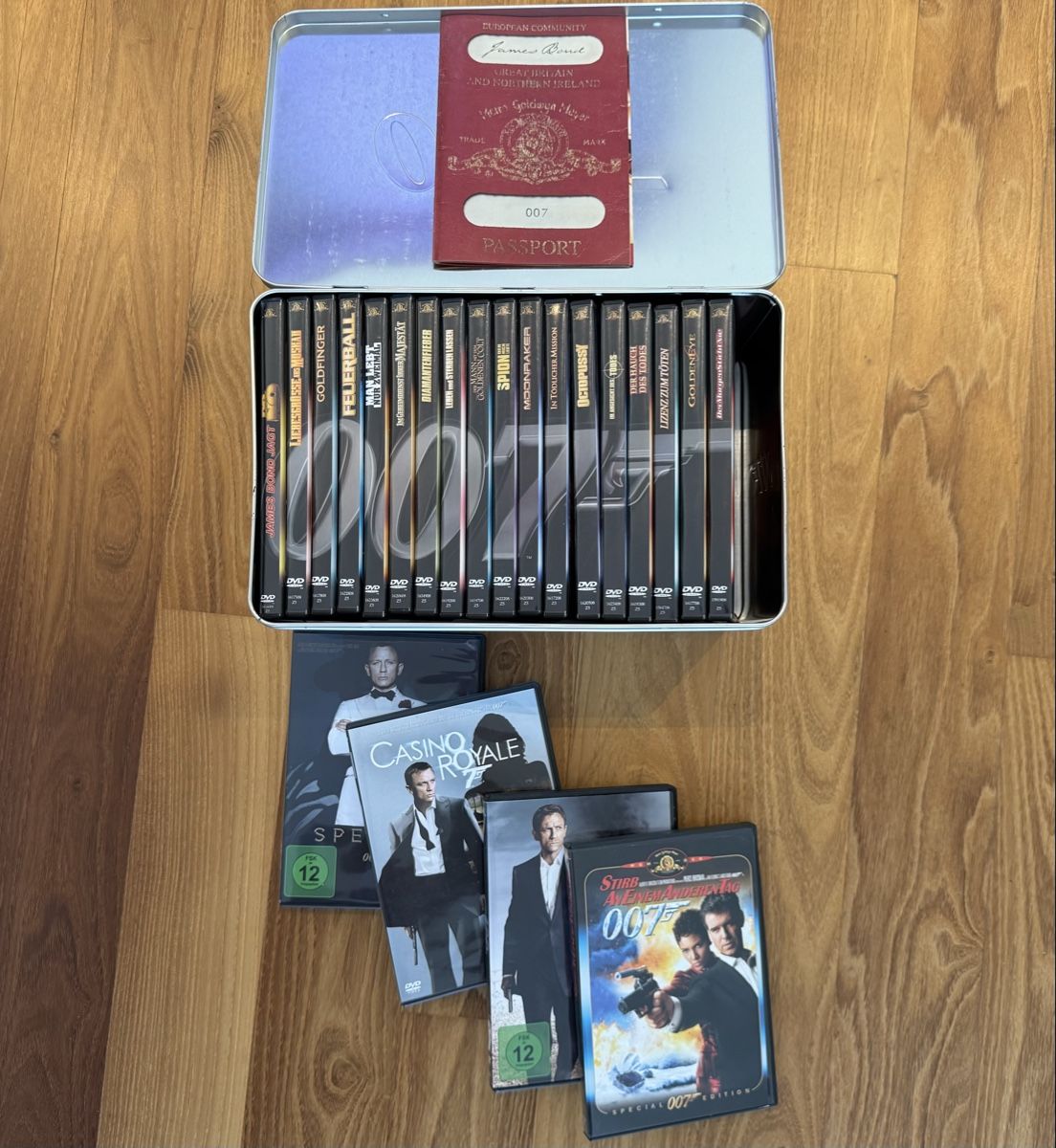 Tous les DVDs: James Bond 007 DVD-Sammlung – D'occasion à Dietwil par Armi1973