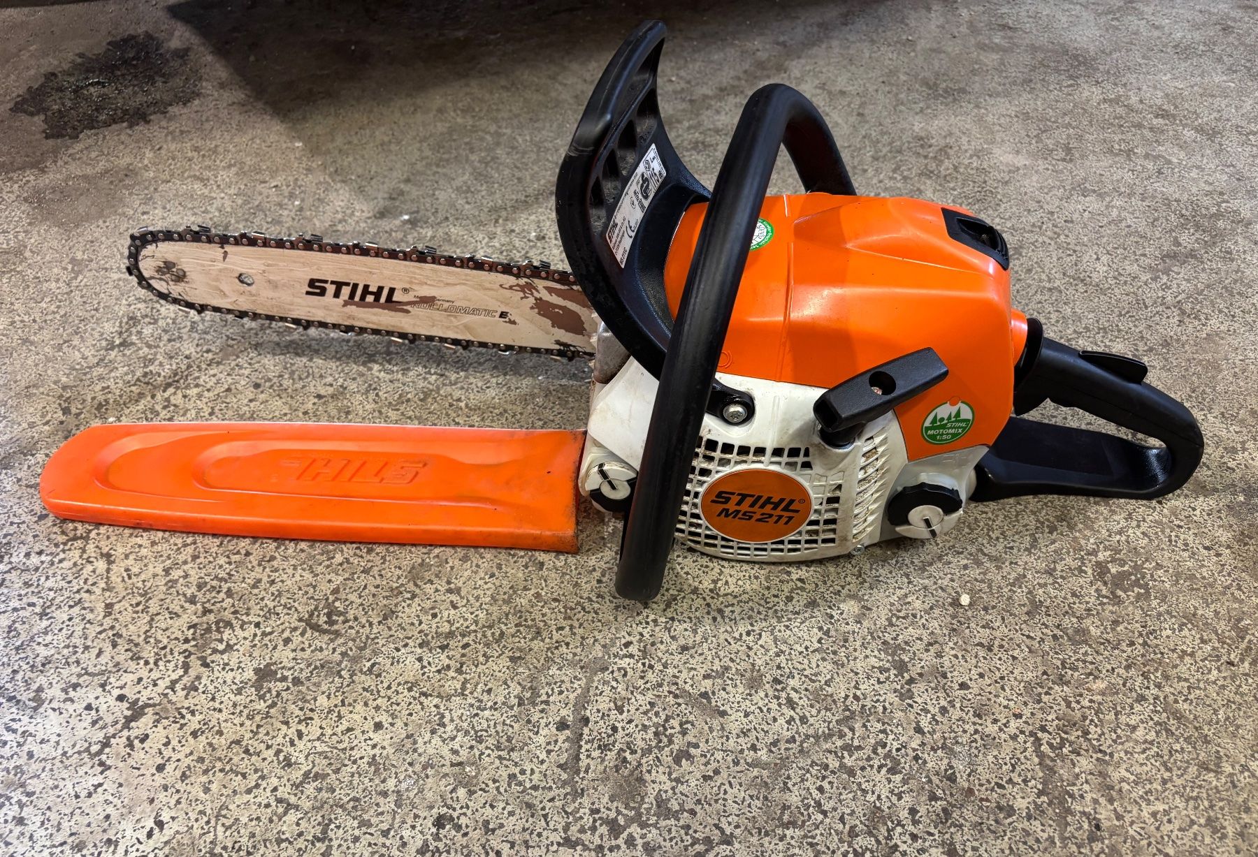 Stihl Seghe: Stihl MS 211 Motorsäge – Usato da Grono venduto da Alpina6537 4