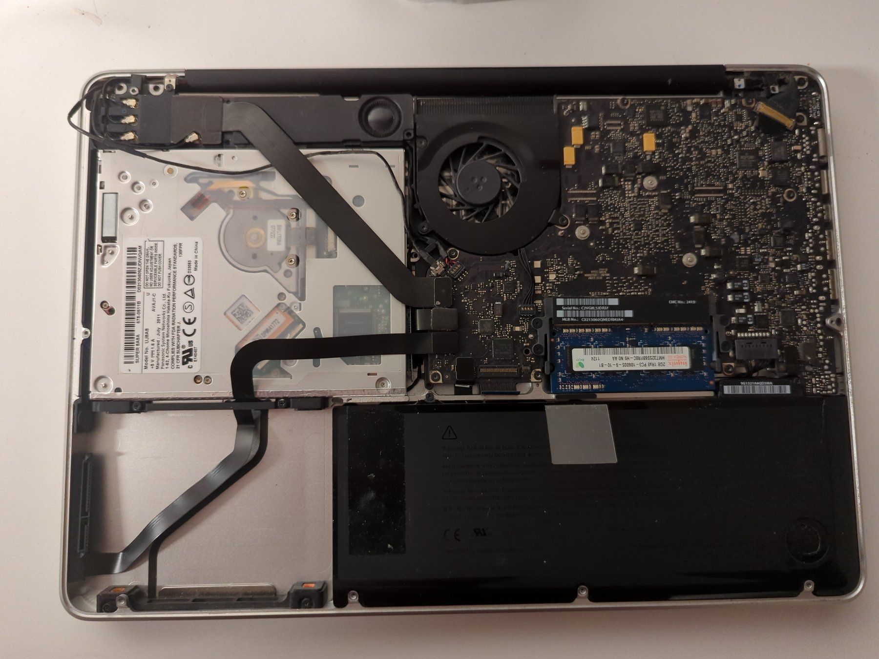Apple Notebooks: macbook pro 2011 defective – Gebraucht aus Bellinzona von SuisseElectronics 2