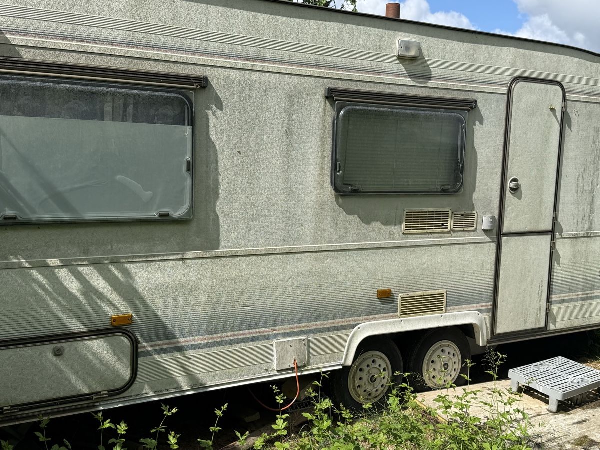 Rimorchi: Wohnwagen – Difettoso da Dulliken venduto da urswyss 1