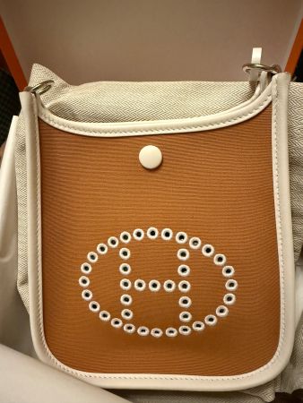 Hermes Néo Evelyne 16